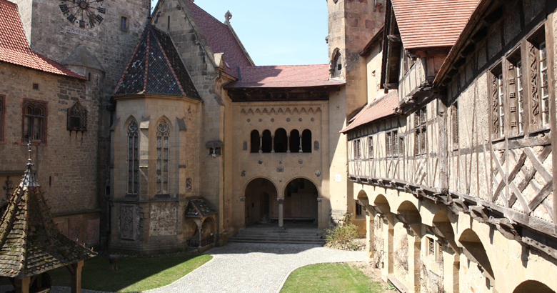 Herzlich Willkommen auf Burg Kreuzenstein!